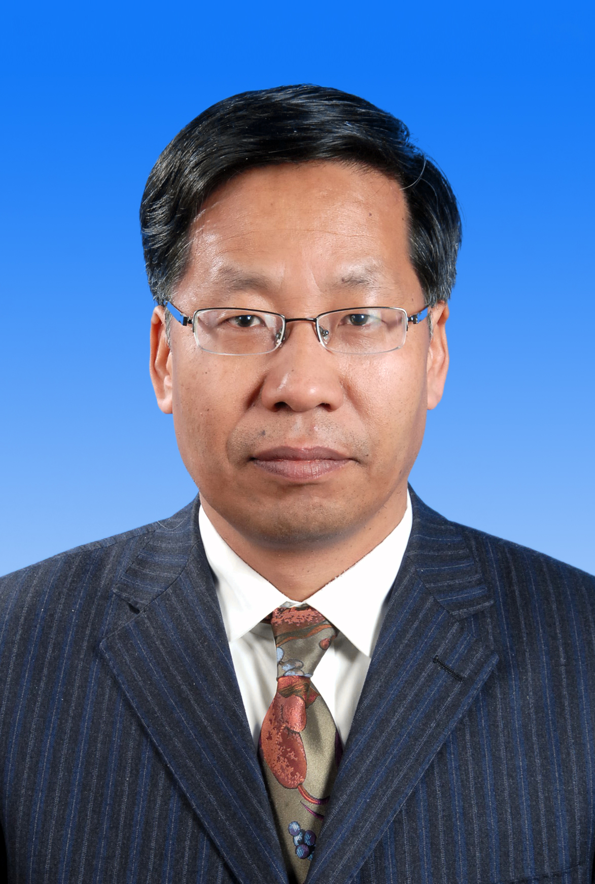王育华